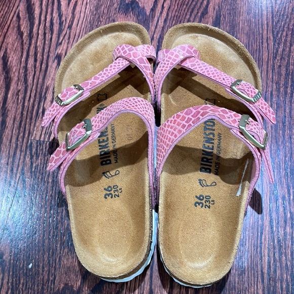 Birkenstock Pink Toe Thong Sandals - Picture 3 of 7